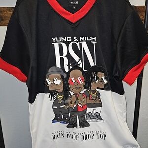 Black and White Short Sleeve Tee with Graphic Design